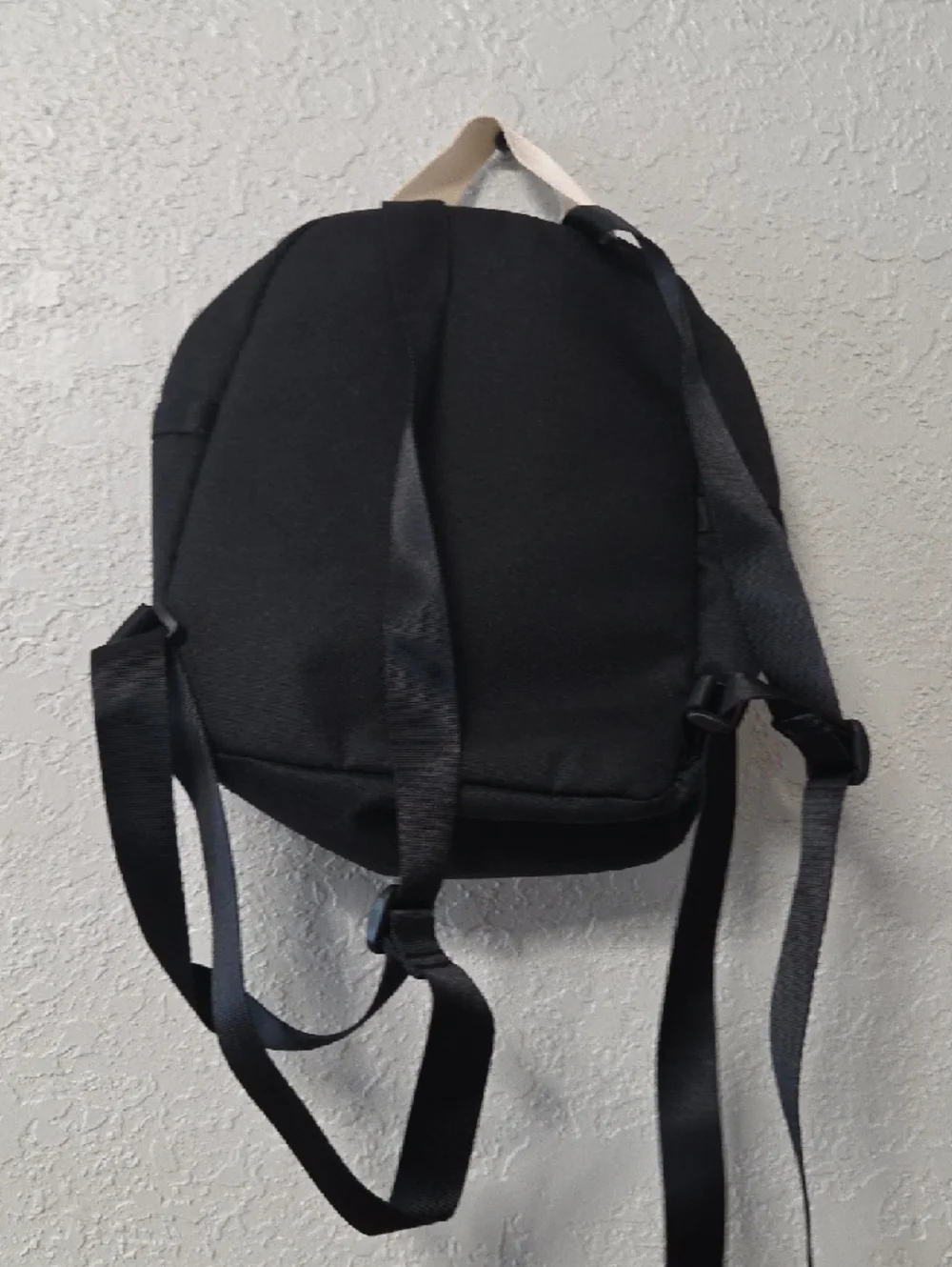 Nike Two-Tone Black and Cream Mini Backpack 10 In Size